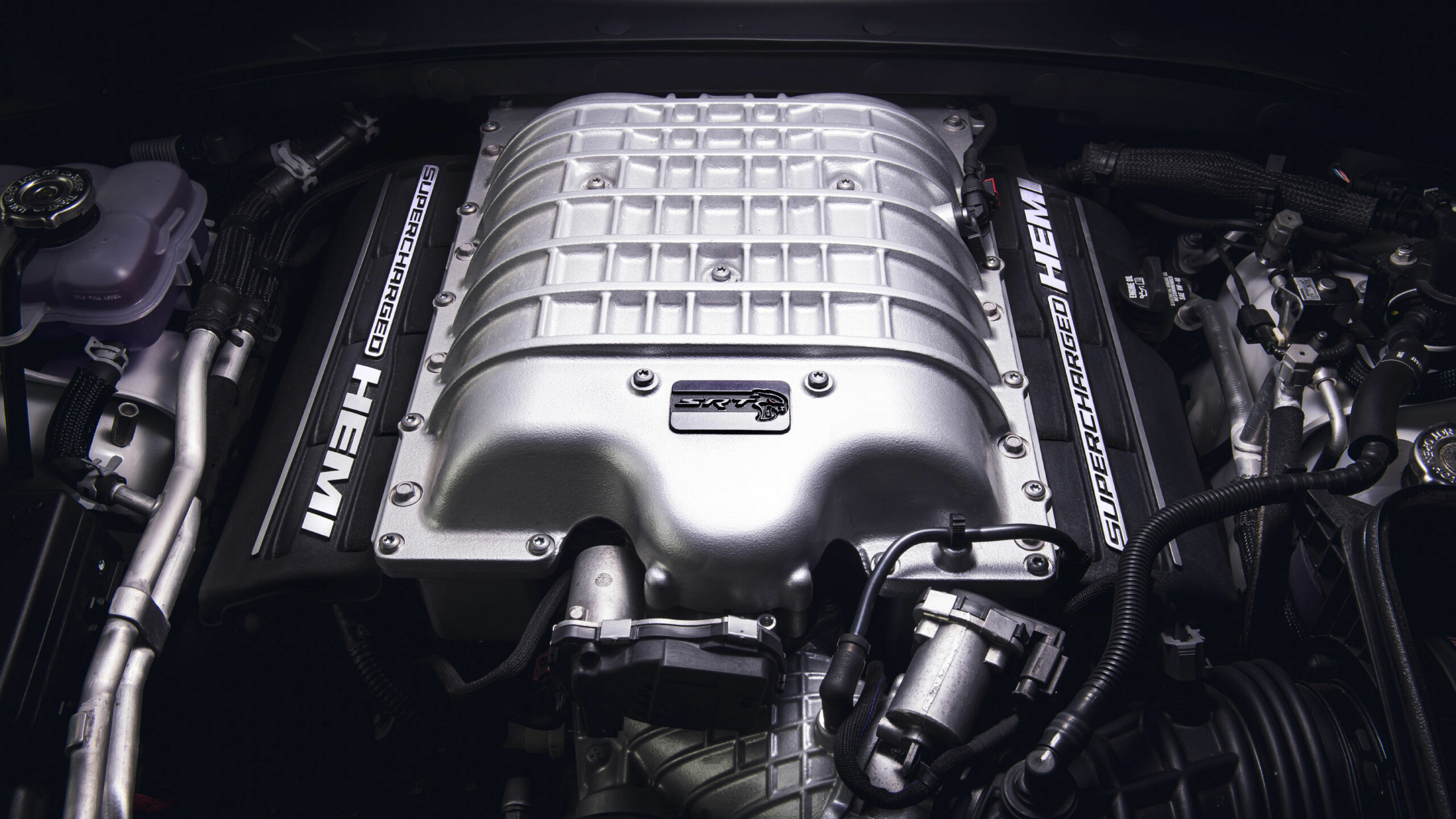 2021 Dodge Charger HEMI SUPERCHARGED V8 engine