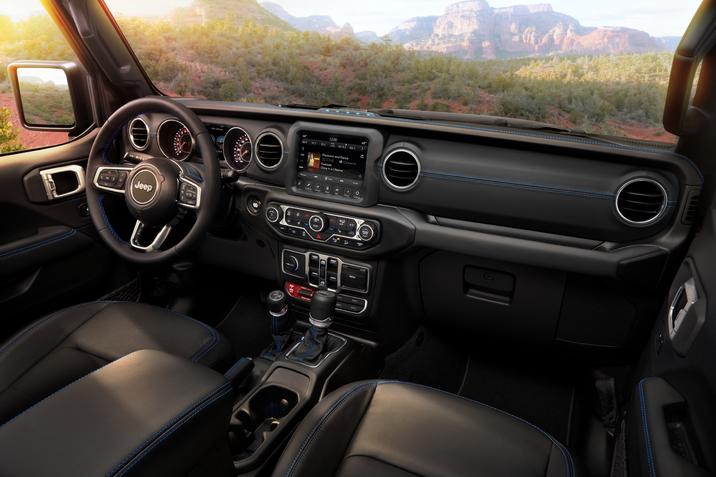 Jeep Wrangler 4xe 2021 interior
